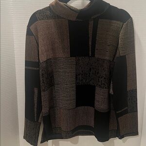 Lightweight Pullover Block Pattern Distinct Tapestry-like Texture in Earth-toned